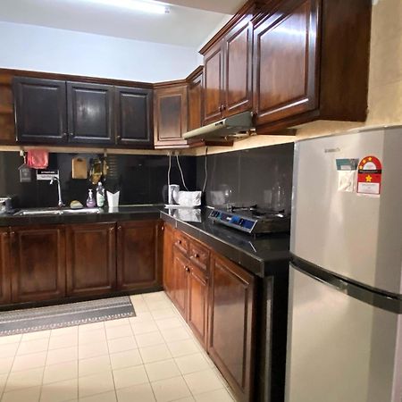 The Nest - Cozy 3-Bedroom Condo, 샤알람 외부 사진