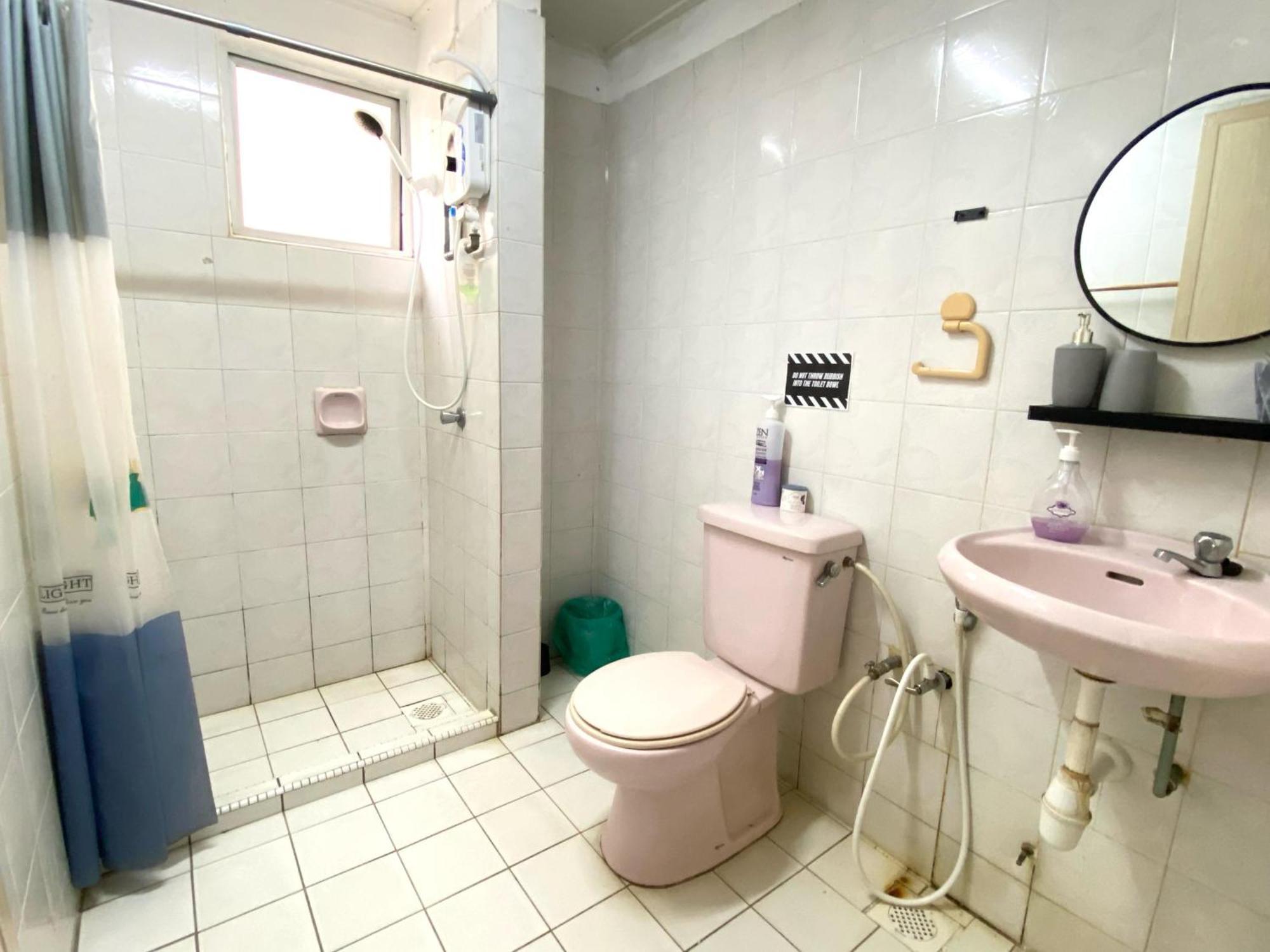 The Nest - Cozy 3-Bedroom Condo, 샤알람 외부 사진